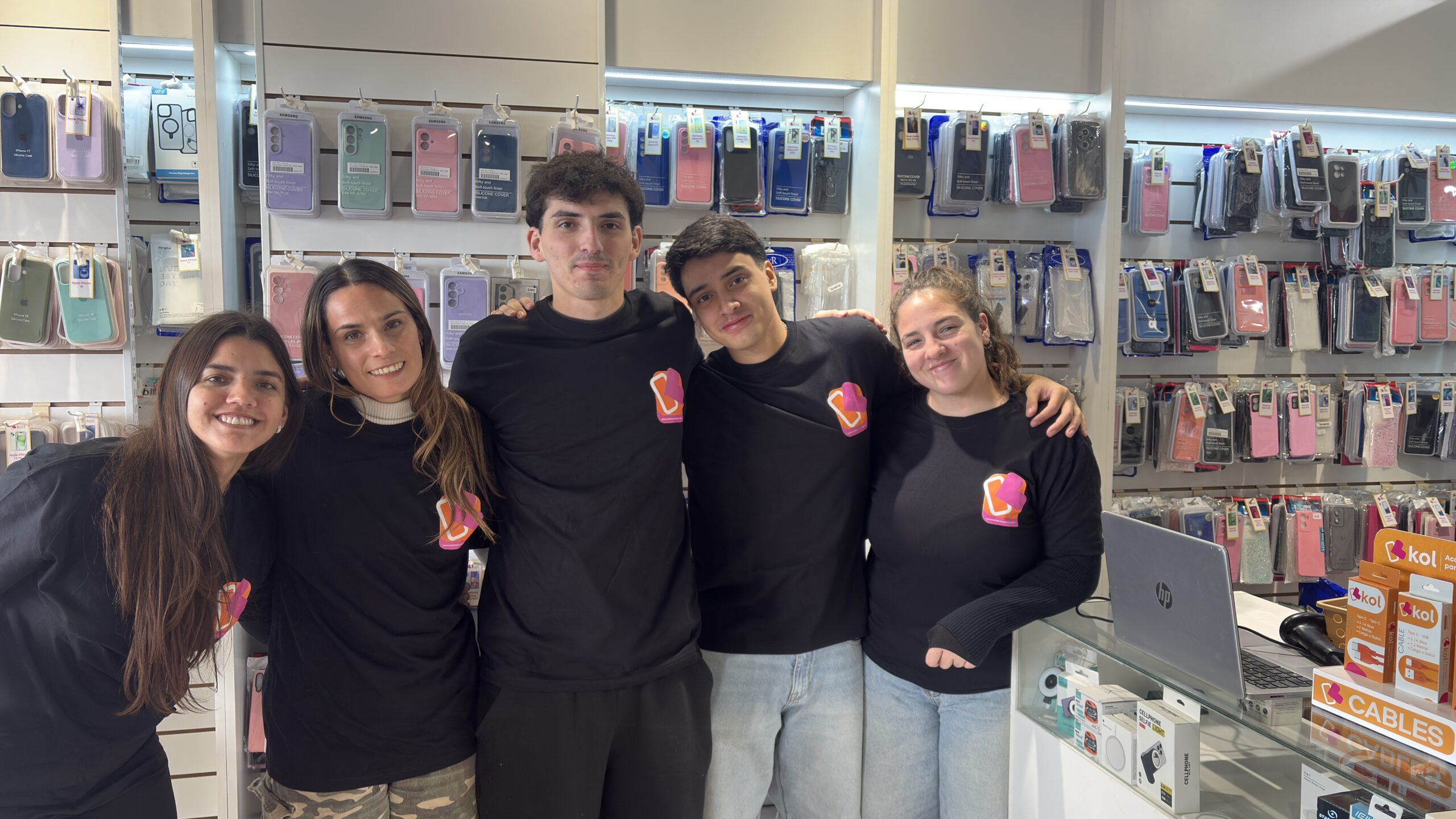 Local KOL Accesorios en Córdoba, foto 1