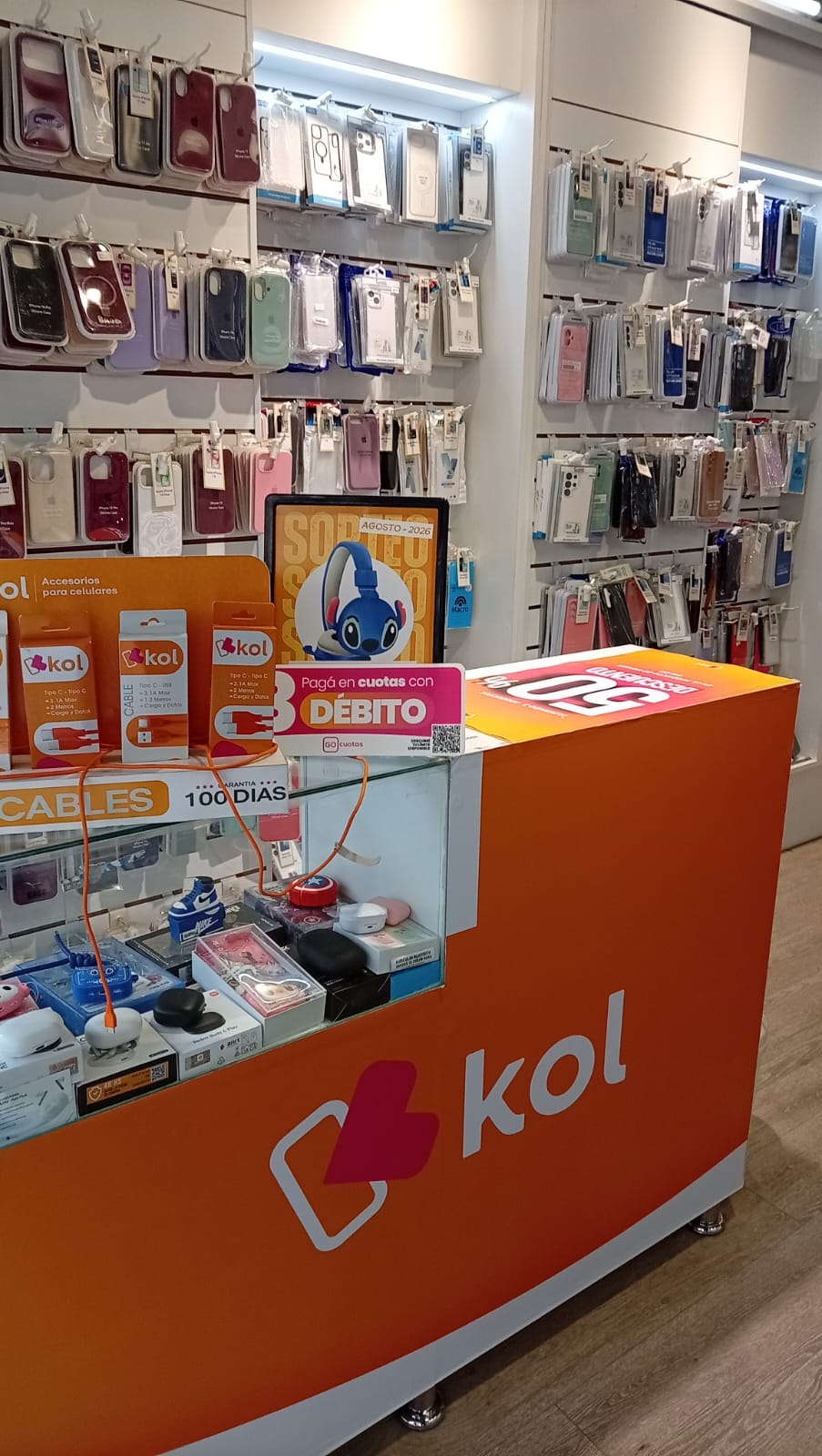 Local KOL Accesorios en Córdoba, foto 2